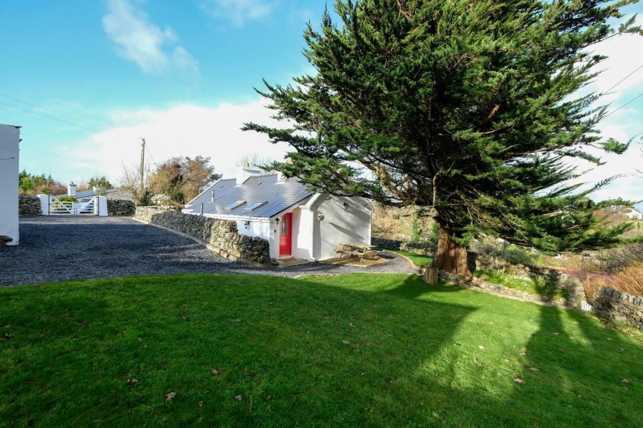The Cottage Hillside Westport Exterior photo